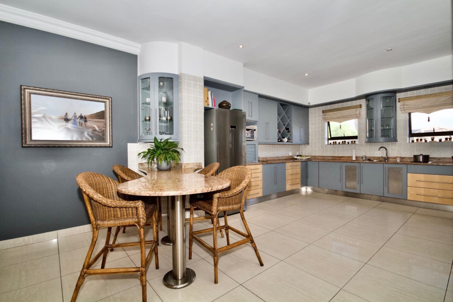 4 Bedroom Property for Sale in West Beach Western Cape